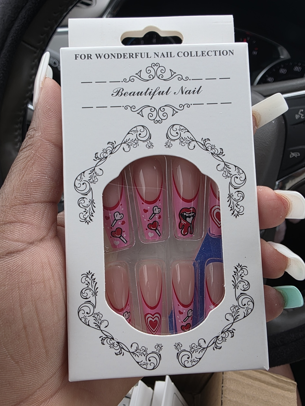 Beautiful Nail Pink Heart French Press-On Set